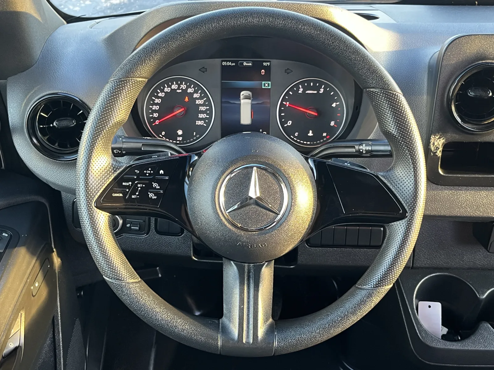 Mercedes-Benz Sprinter photo 17