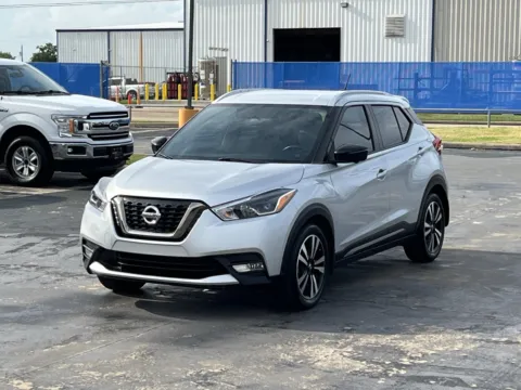 Photos of 2019 Nissan Kicks SR for sale in Alvin, TX at Auto Boutique Texas