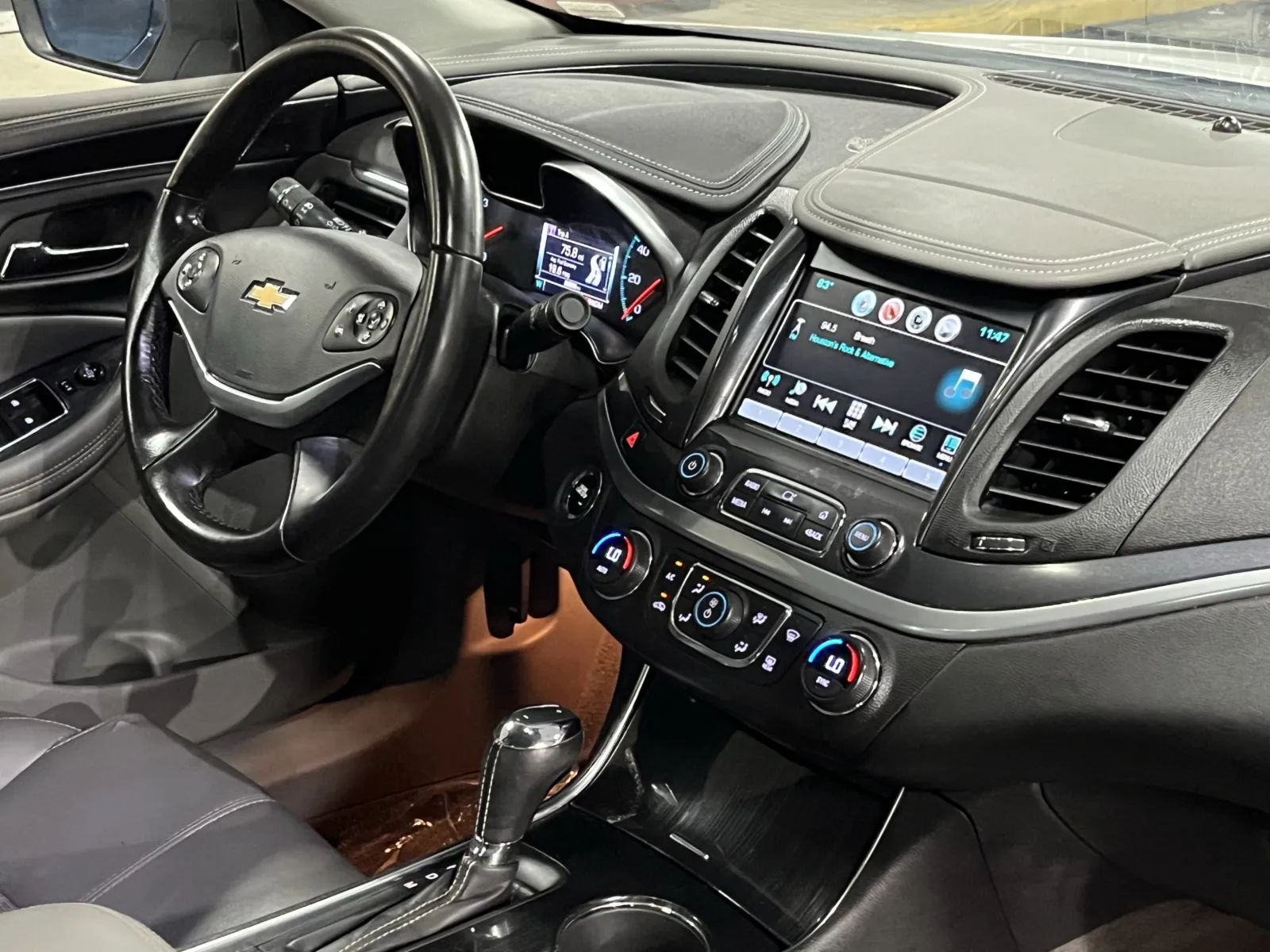 Chevrolet Impala photo 13
