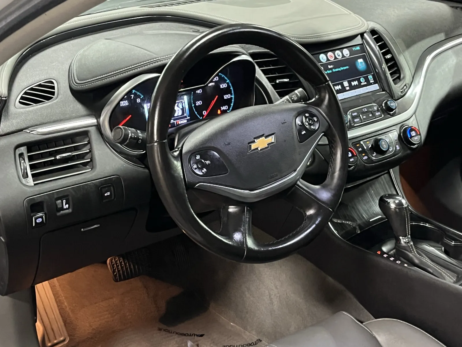 Chevrolet Impala photo 12