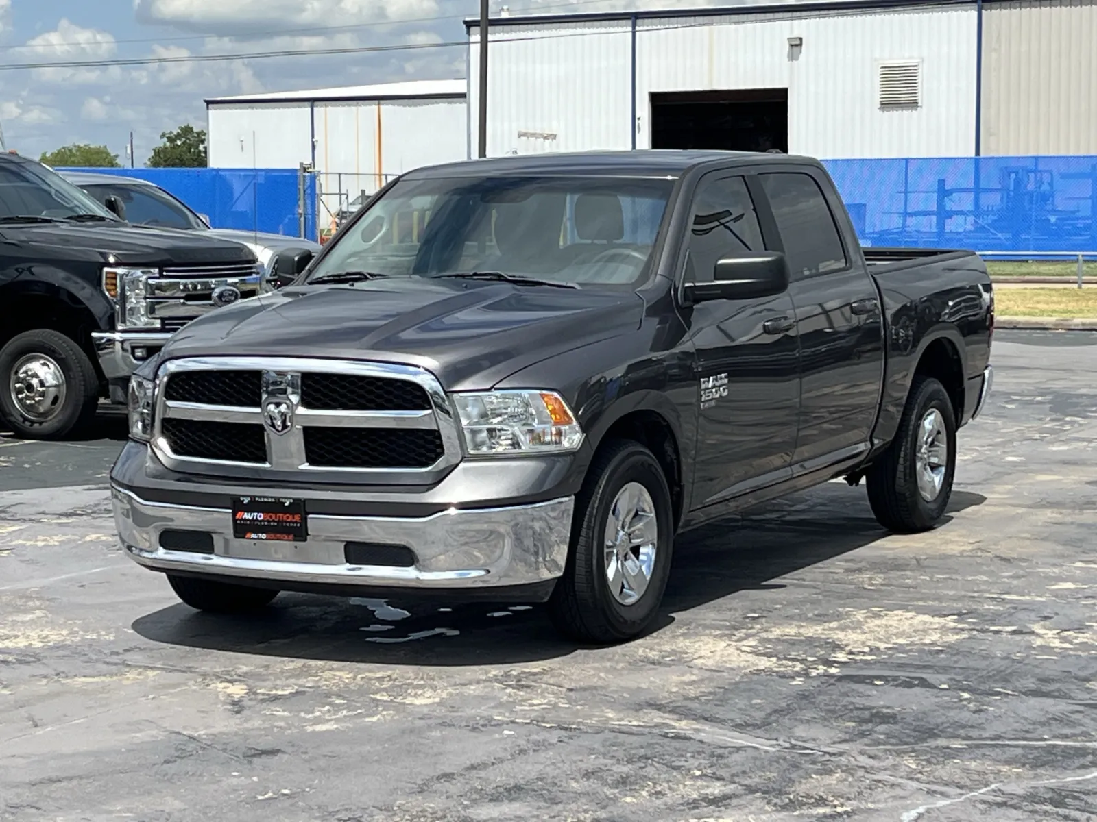 Ram 1500 photo 2