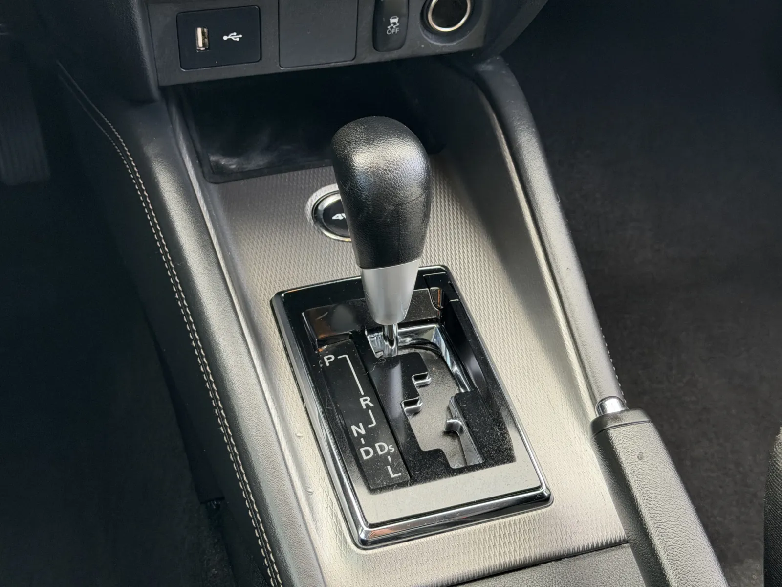 Mitsubishi Outlander Sport photo 19