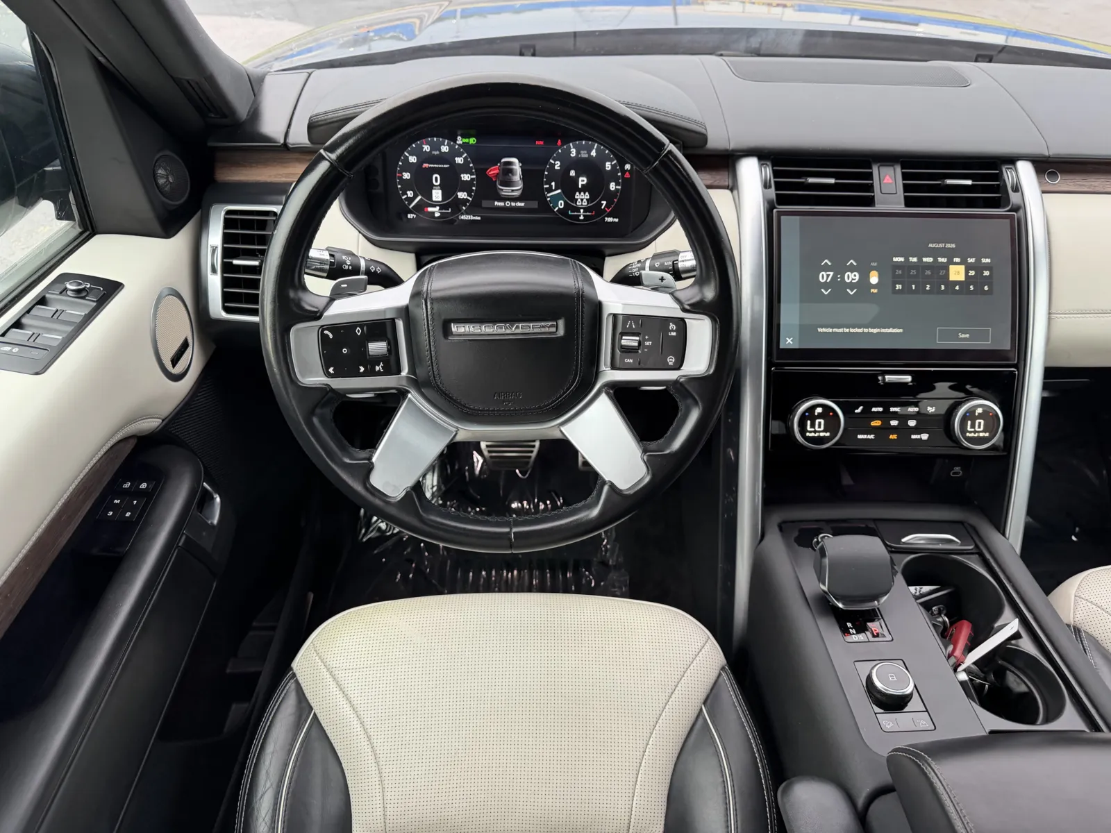 Land Rover Discovery photo 22