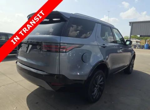 More photos of 2022 Land Rover Discovery S R-Dynamic at Auto Boutique Texas, TX