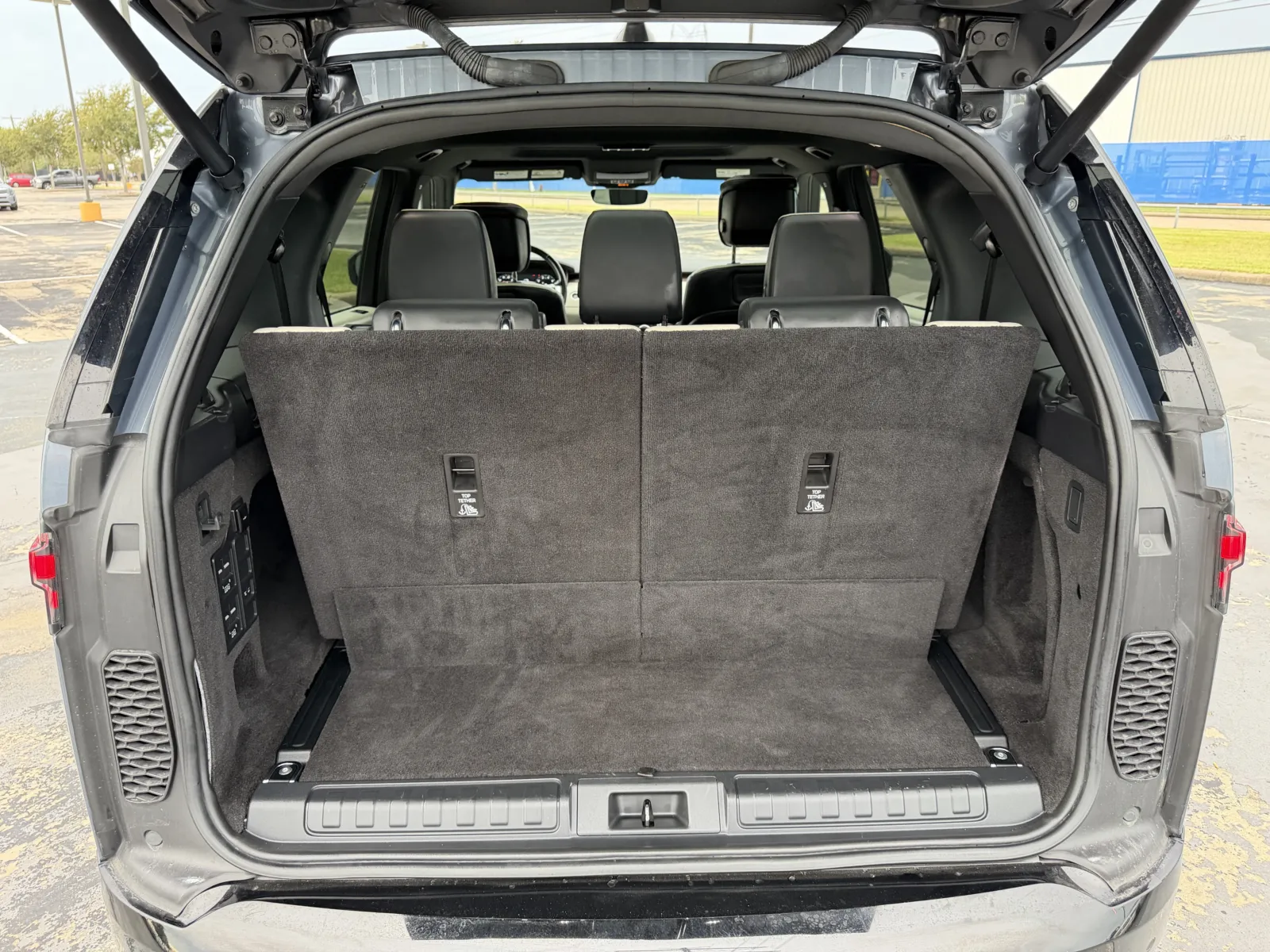 Land Rover Discovery photo 31