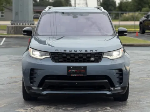 More photos of 2022 Land Rover Discovery S R-Dynamic at Auto Boutique Texas, TX