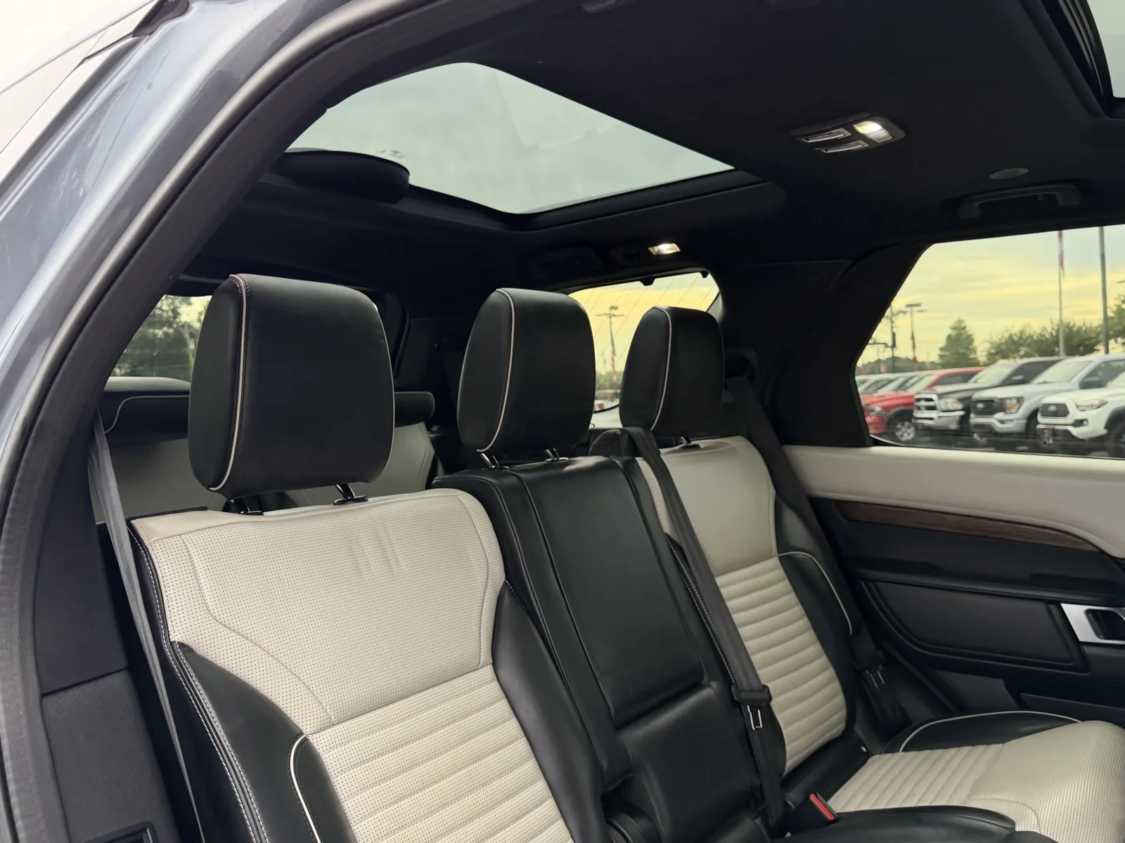 Land Rover Discovery photo 27