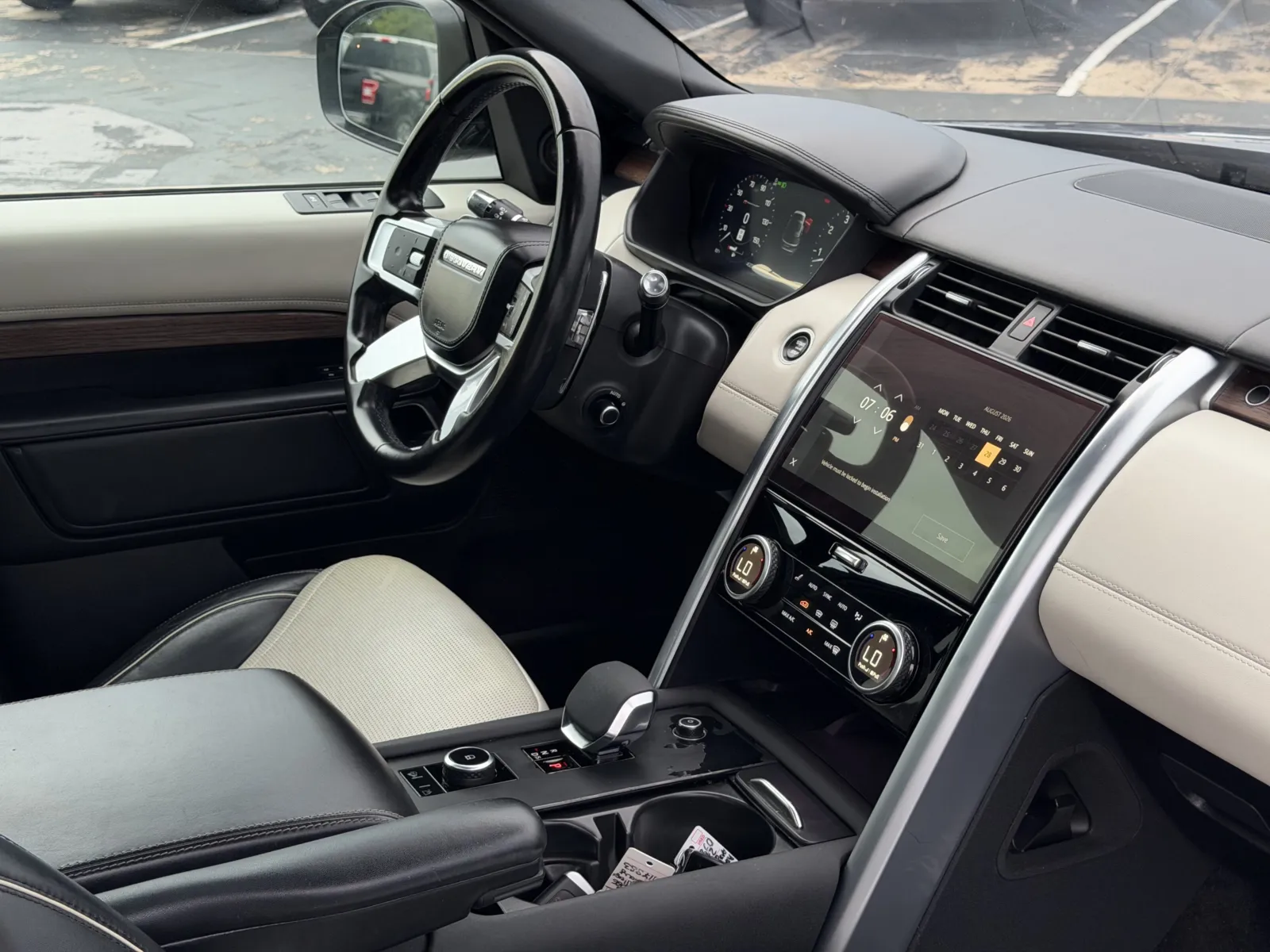 Land Rover Discovery photo 19