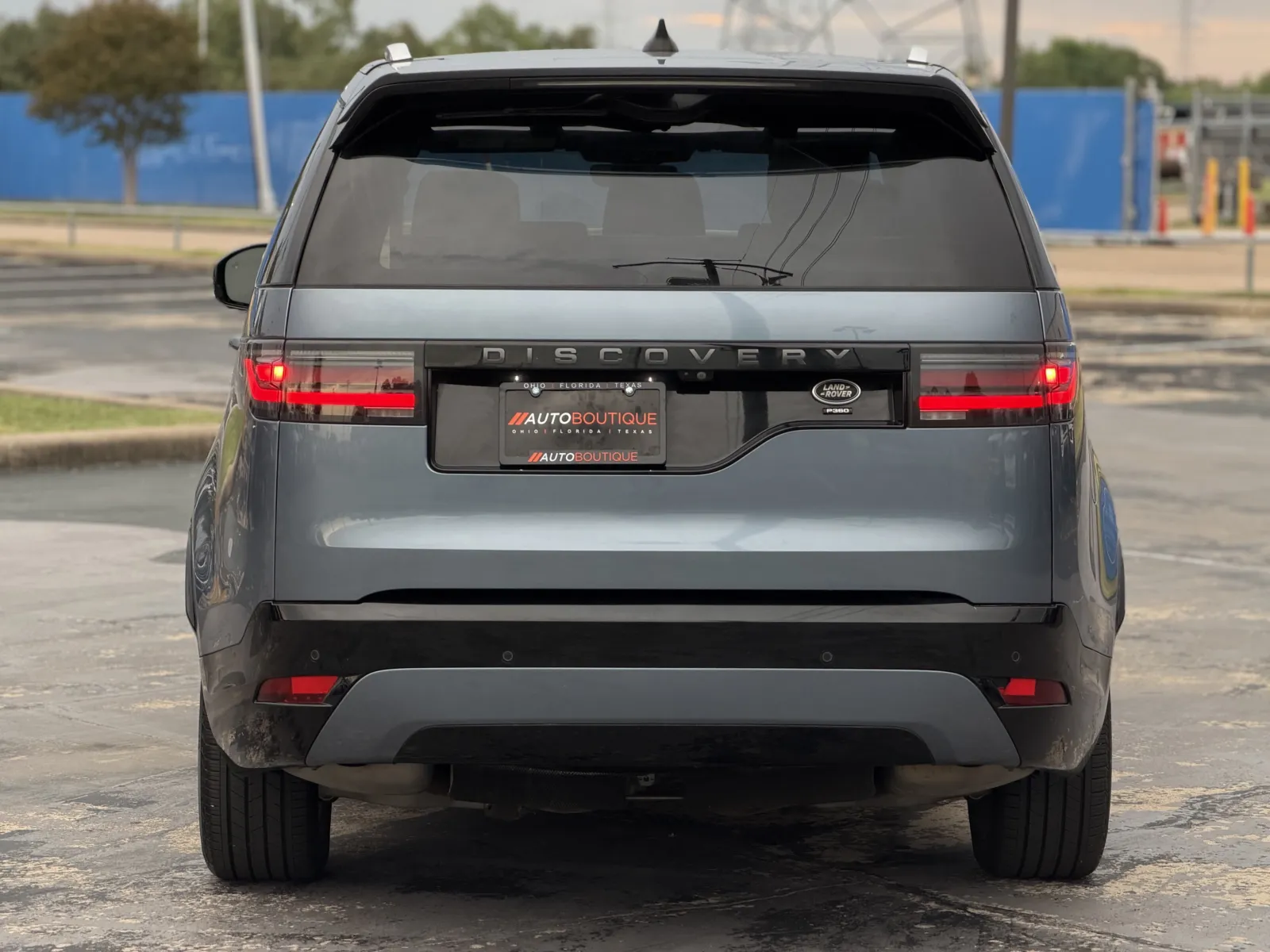 Land Rover Discovery photo 12