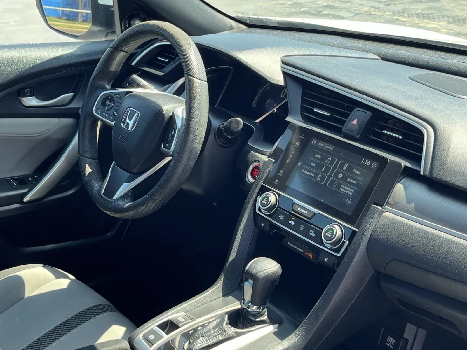 Honda Civic photo 16