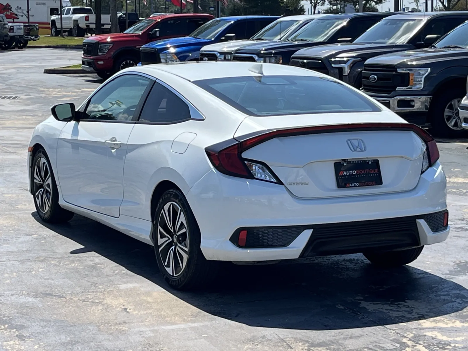 Honda Civic photo 10