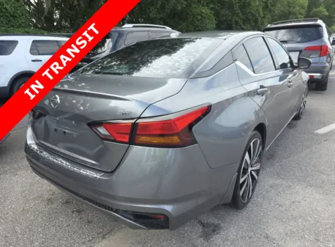 More photos of 2022 Nissan Altima 2.5 SR at Auto Boutique Texas, TX
