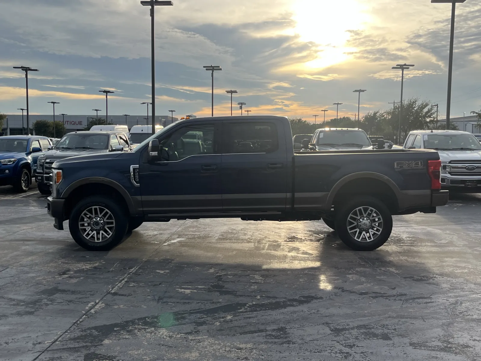 Ford F-250 photo 11