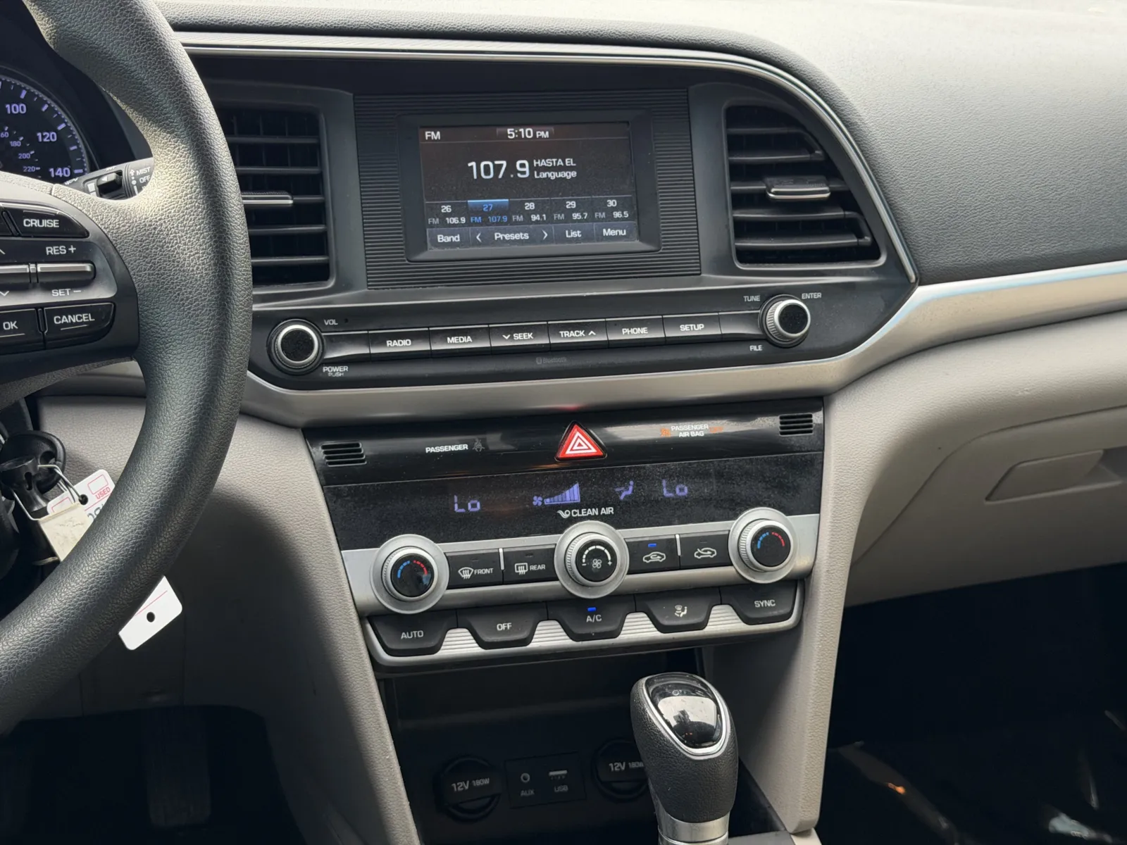 Hyundai Elantra photo 16