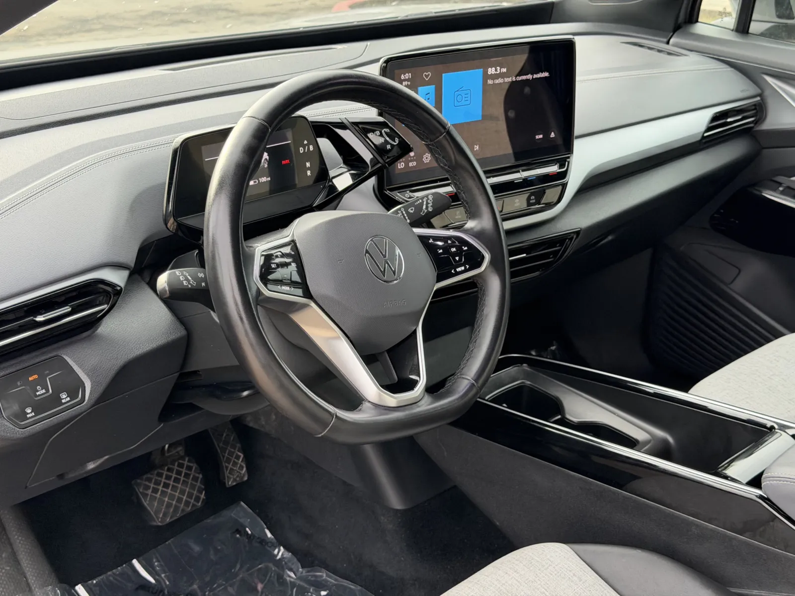 Volkswagen ID.4 photo 18