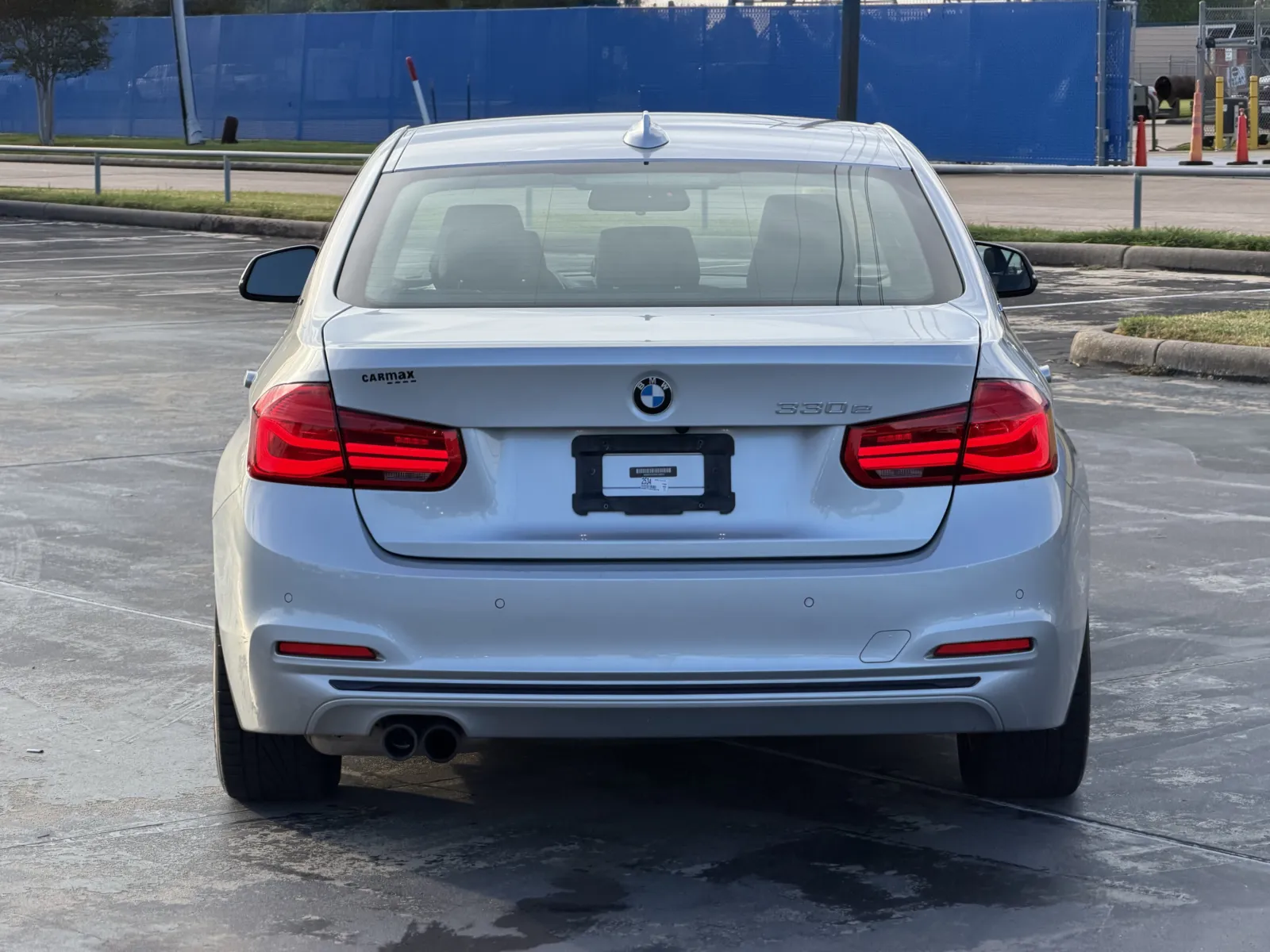 BMW 3 Series photo 12