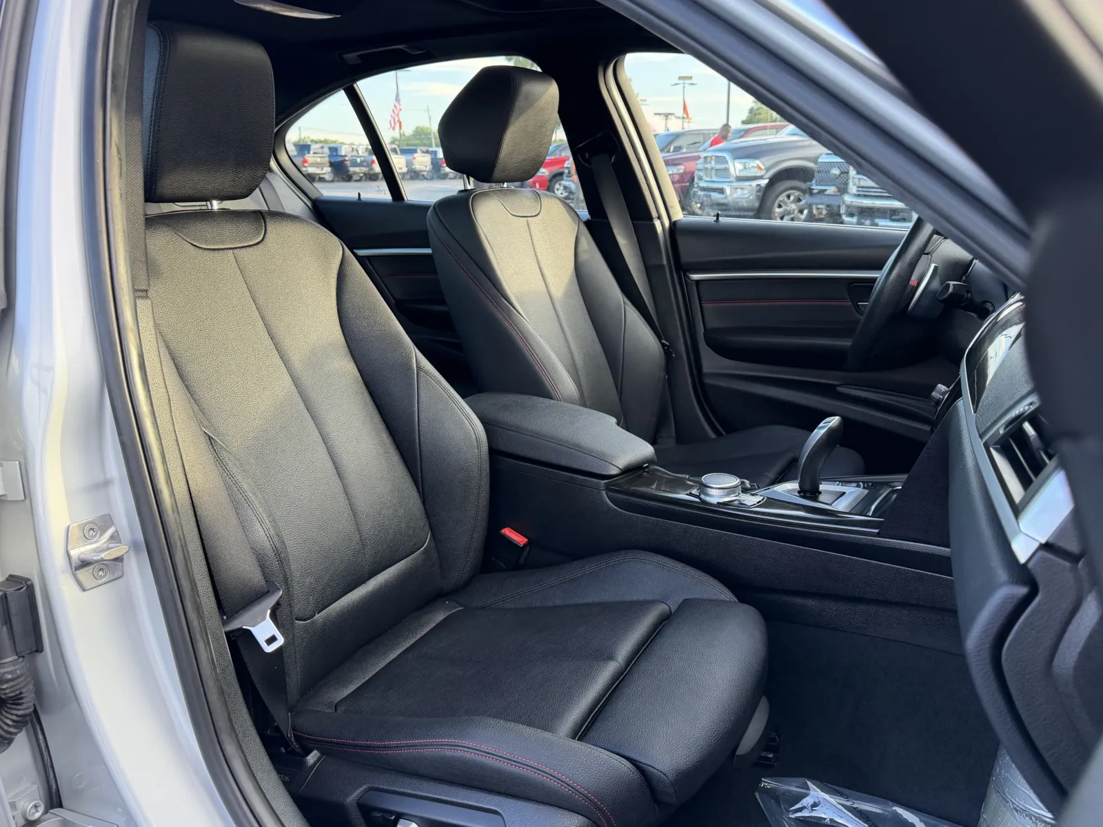 BMW 3 Series photo 19