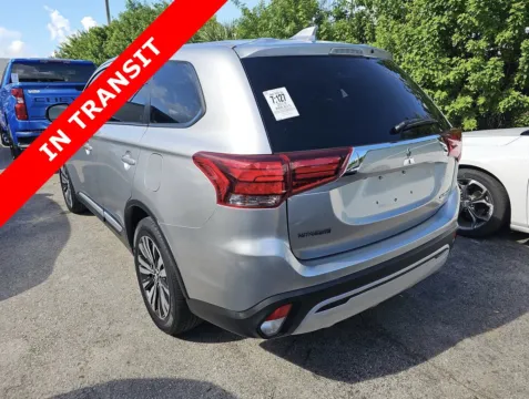 More photos of 2019 Mitsubishi Outlander ES at Auto Boutique Texas, TX
