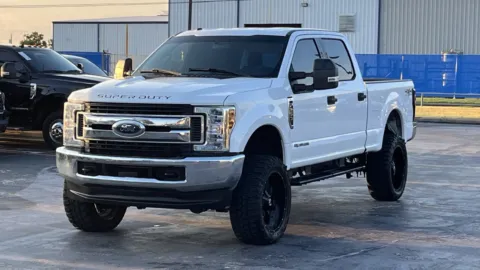 White 2019 Ford Super Duty F-250 SRW XLT for sale in Alvin, TX