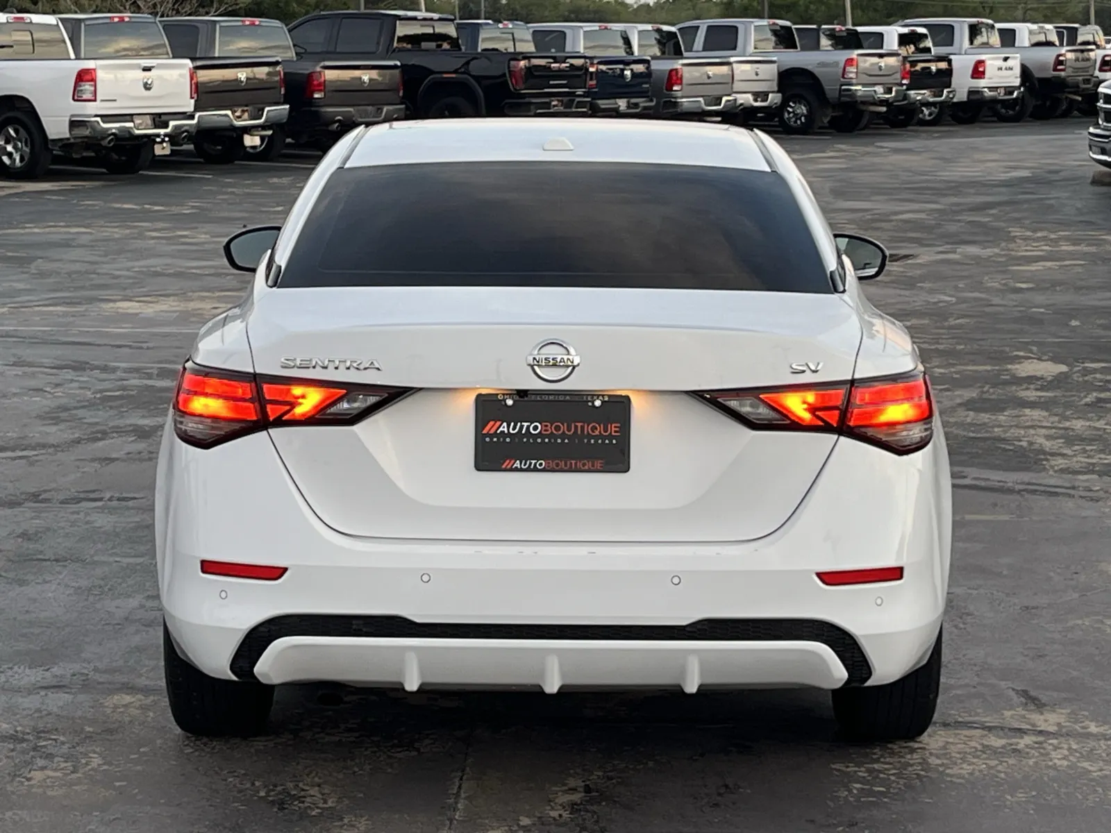 Nissan Sentra photo 7