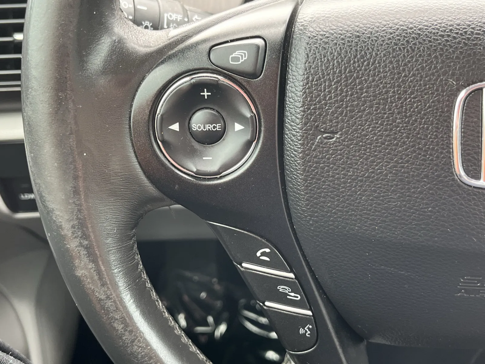 Honda Accord photo 16