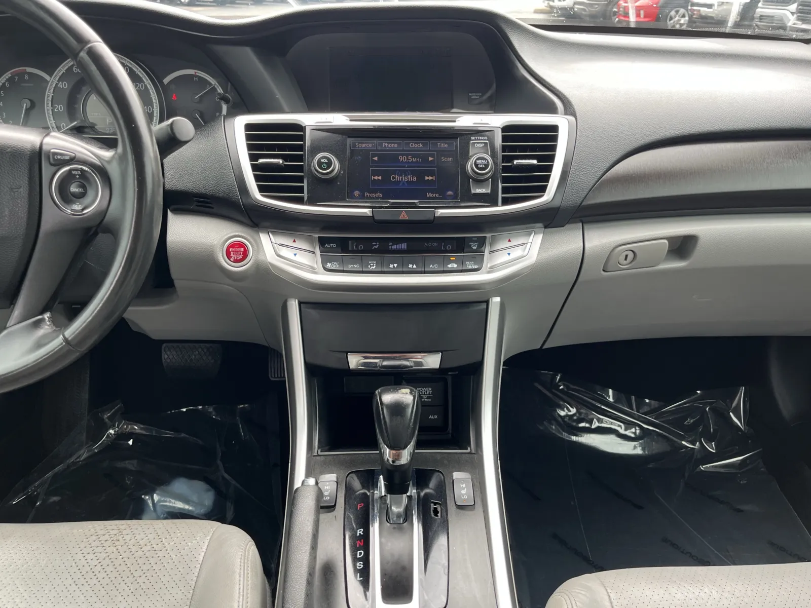Honda Accord photo 21