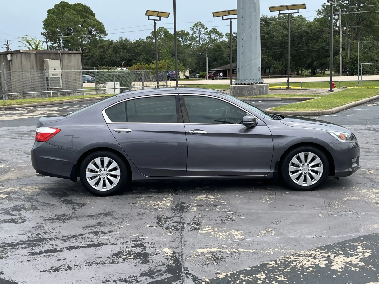 Honda Accord photo 11