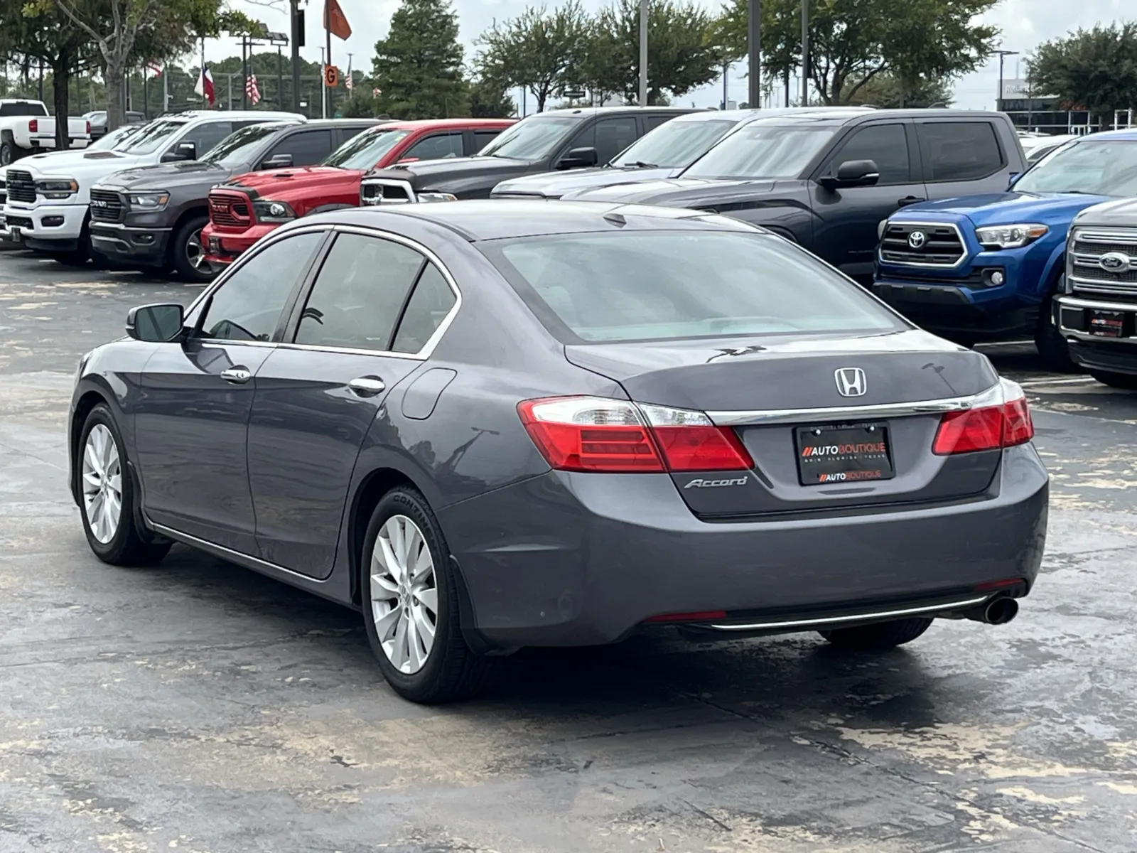 Honda Accord photo 10