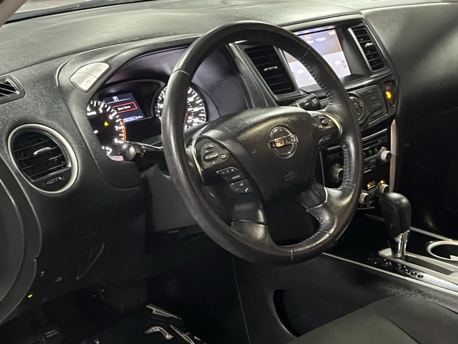 Nissan Pathfinder photo 12