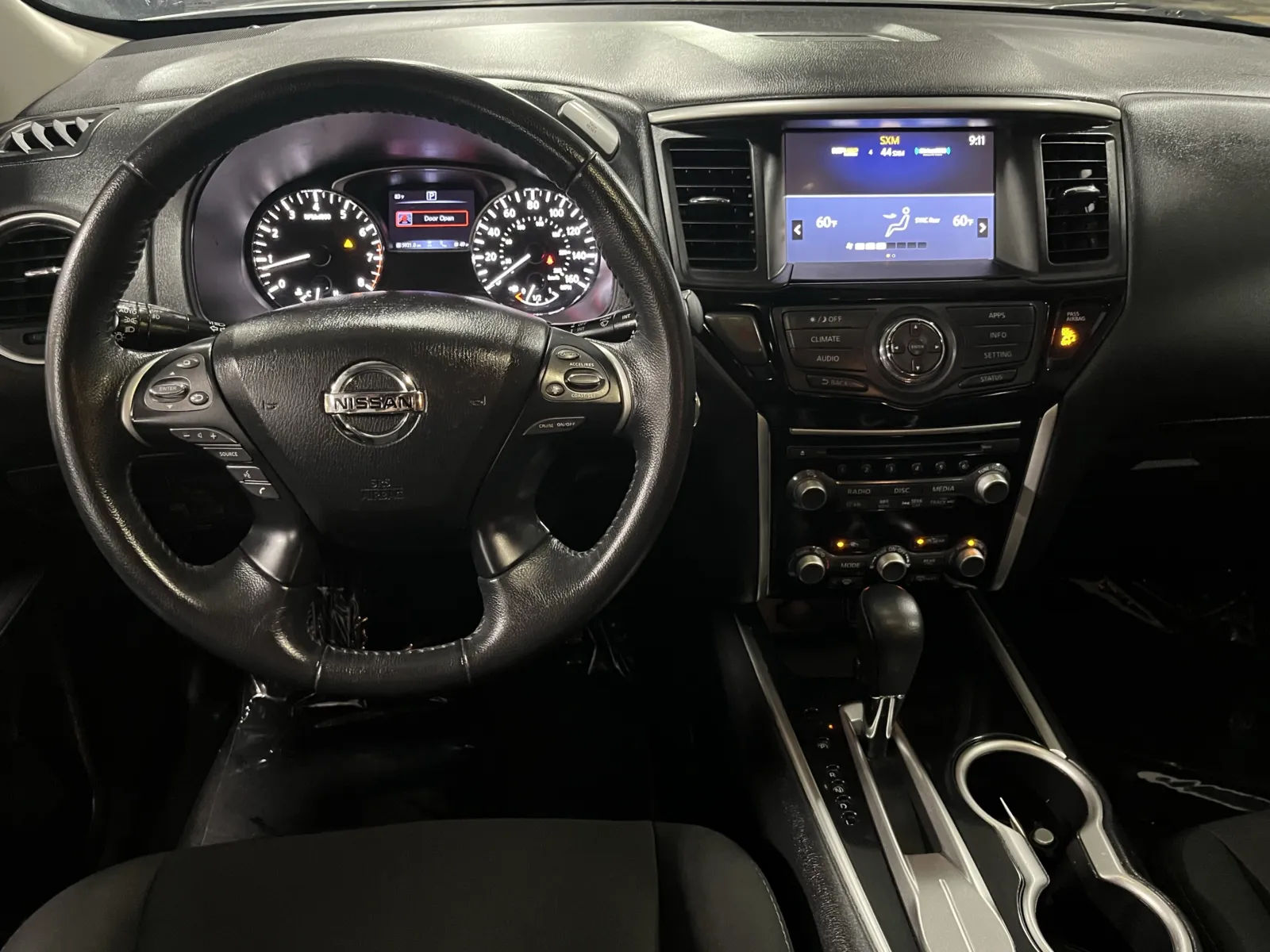 Nissan Pathfinder photo 14