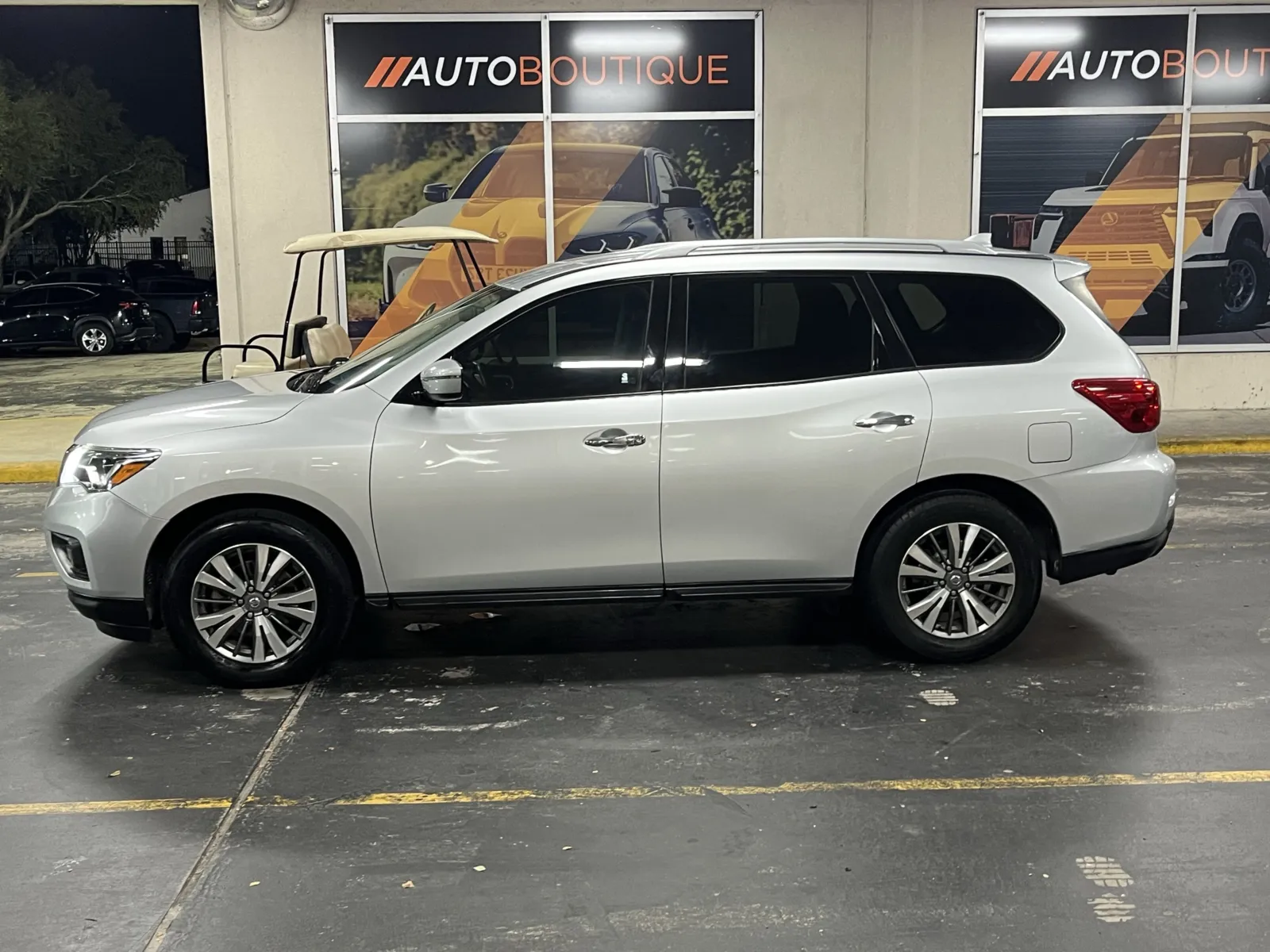 Nissan Pathfinder photo 10