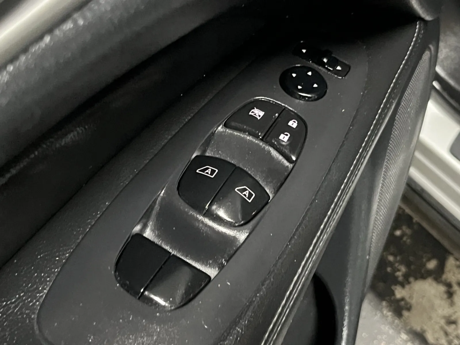 Nissan Pathfinder photo 22