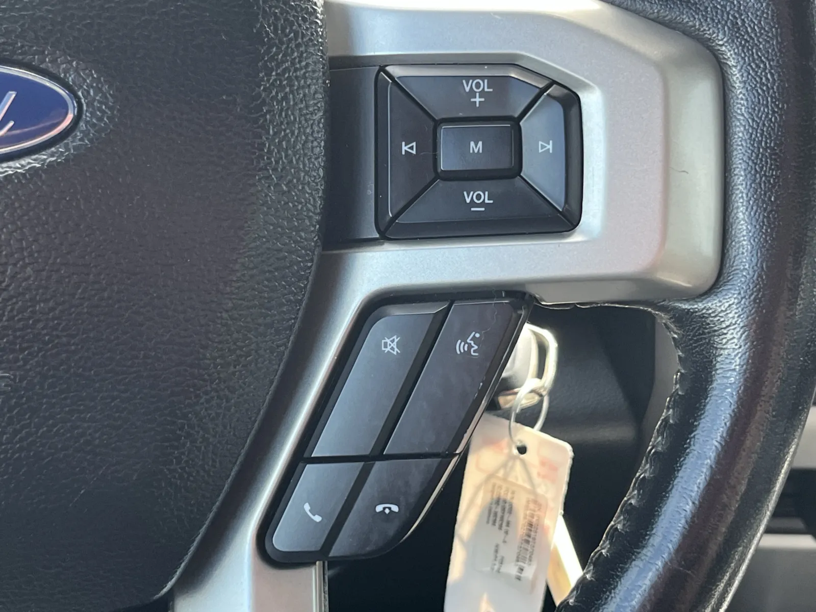 Ford F-250 photo 18