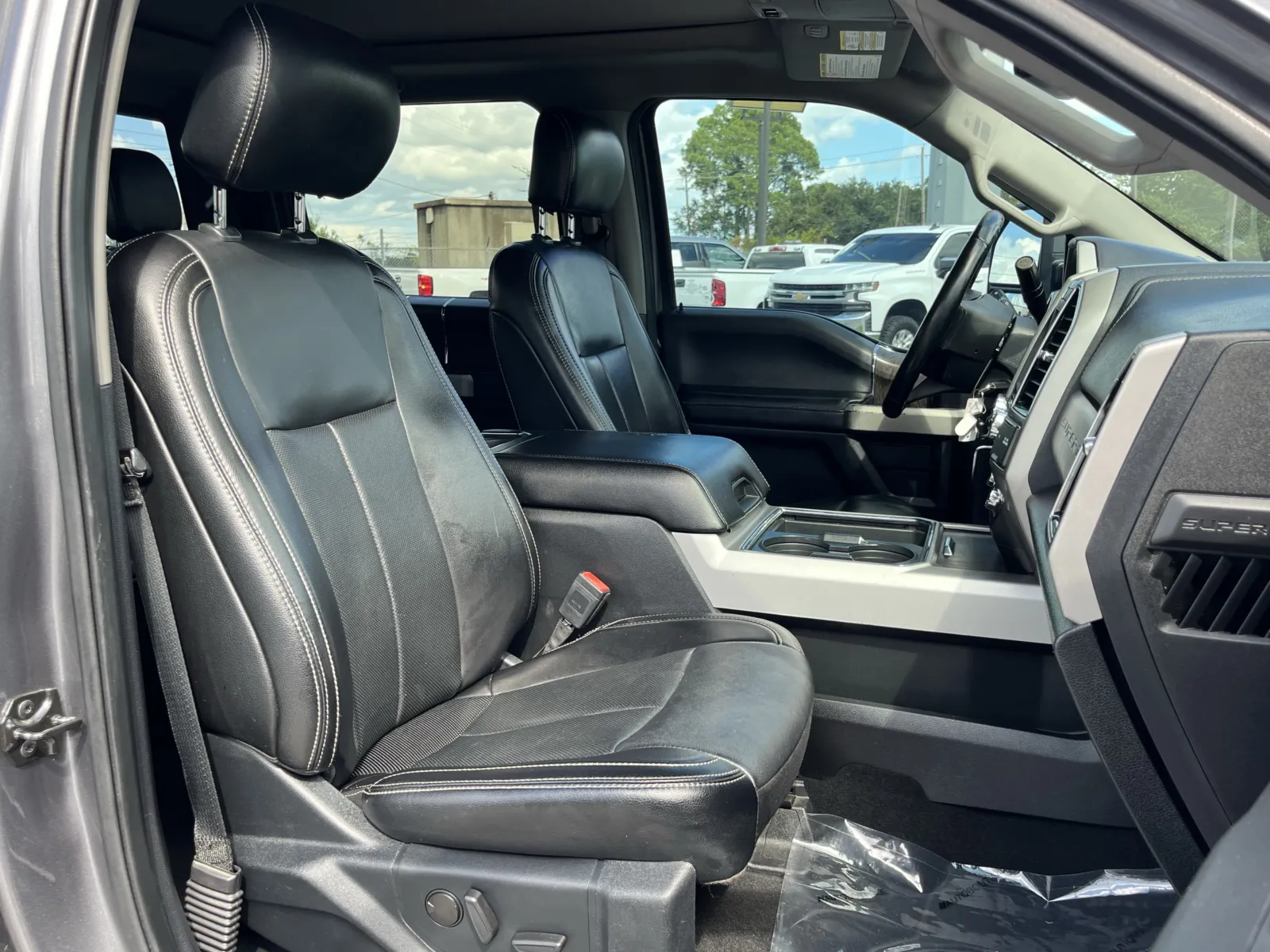 Ford F-250 photo 27