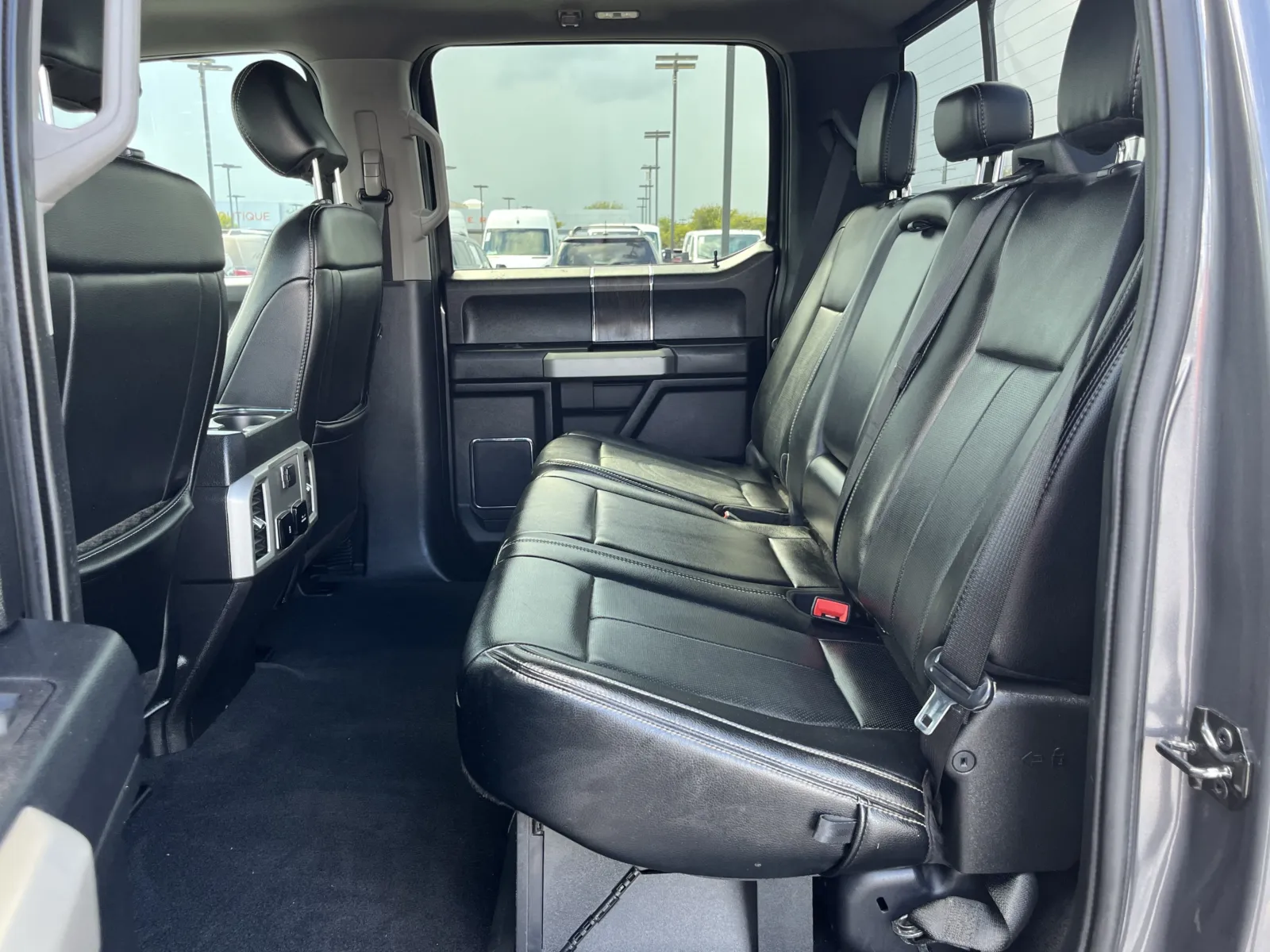 Ford F-250 photo 28