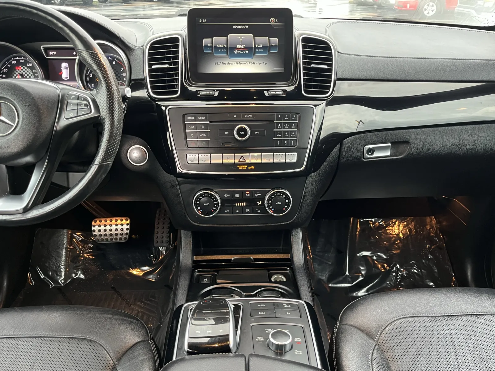 Mercedes-Benz GLE photo 24