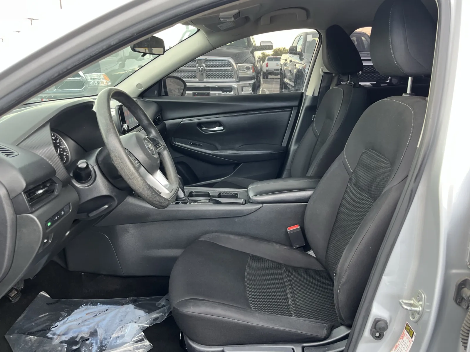 Nissan Sentra photo 23
