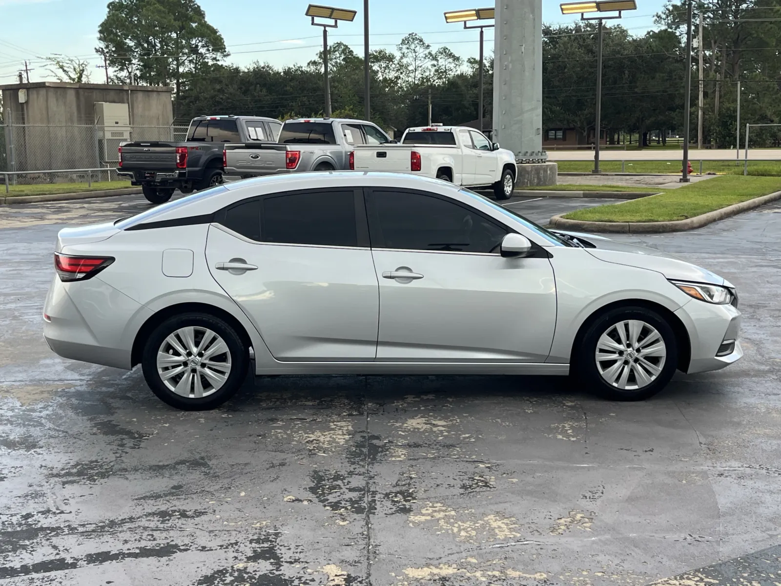 Nissan Sentra photo 10