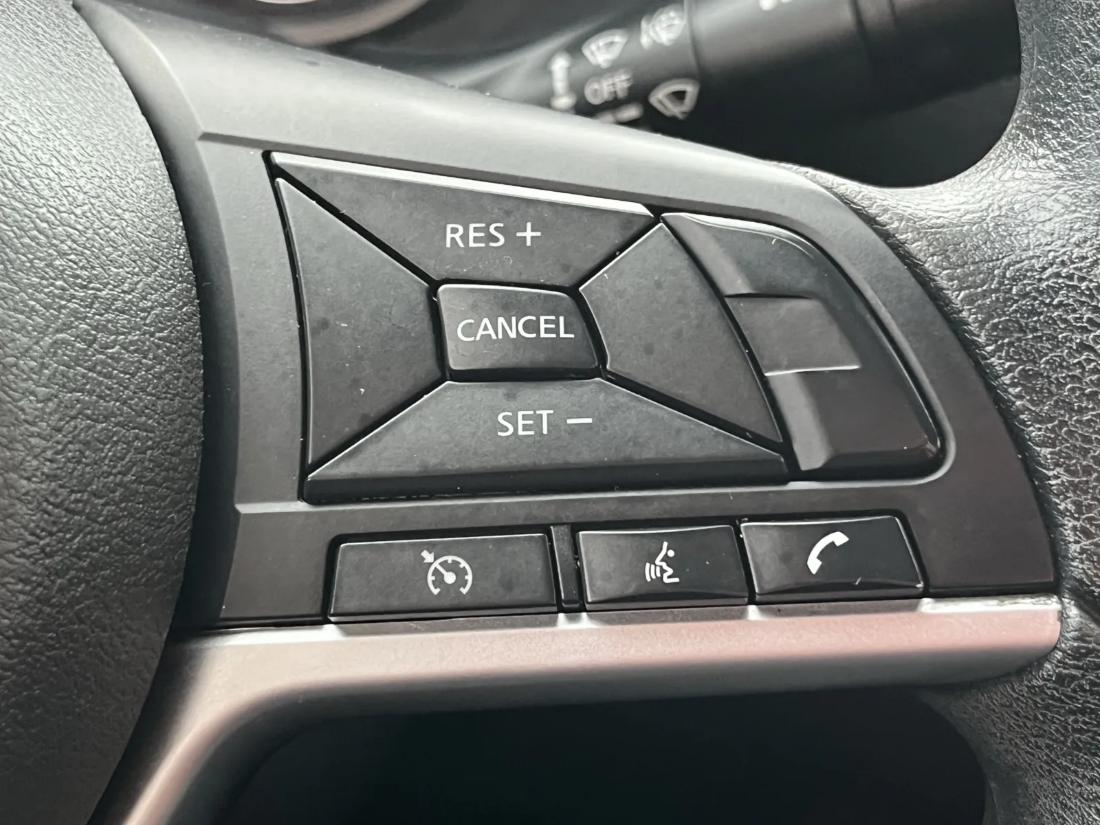 Nissan Sentra photo 17
