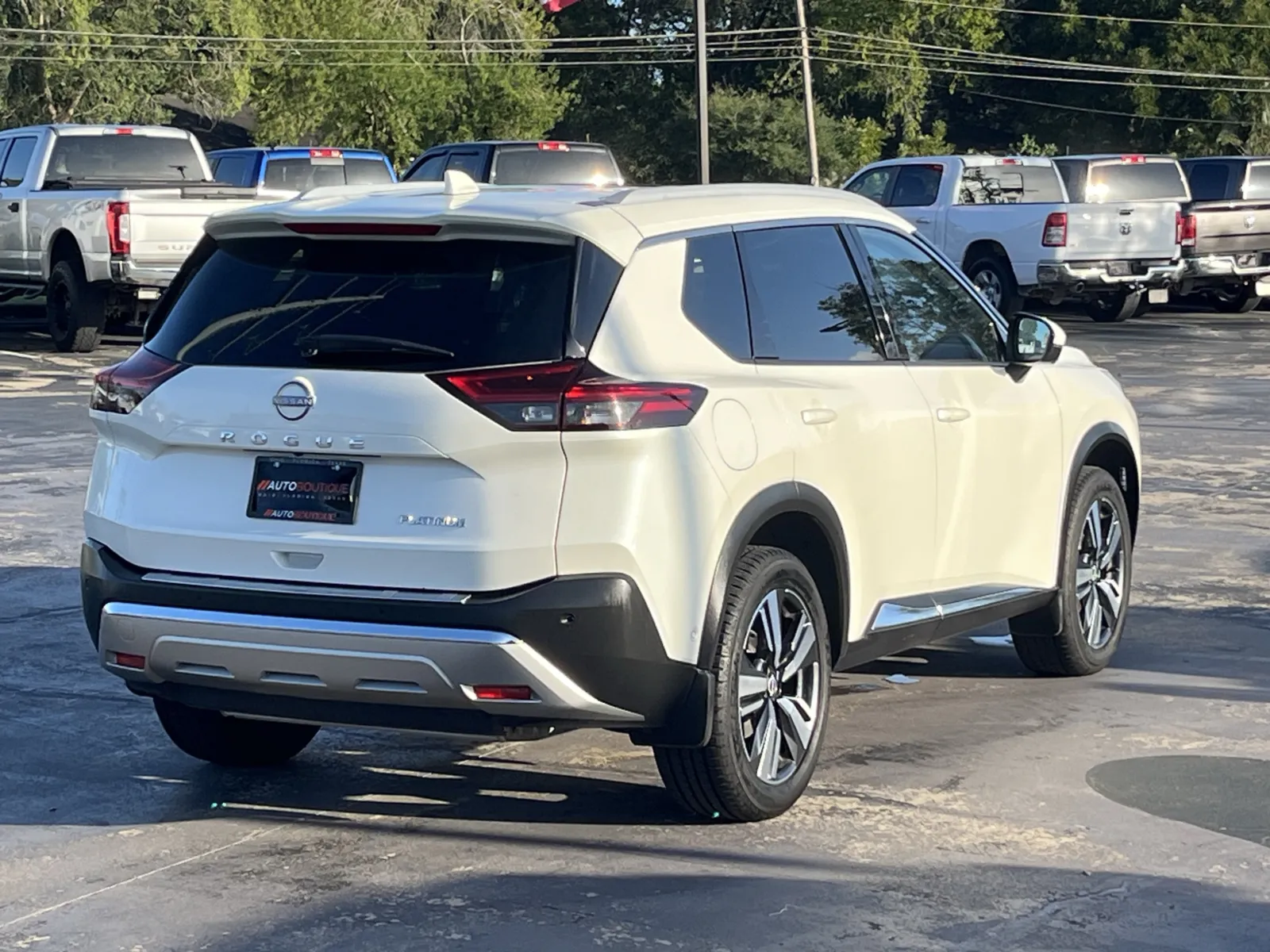 Nissan Rogue photo 10