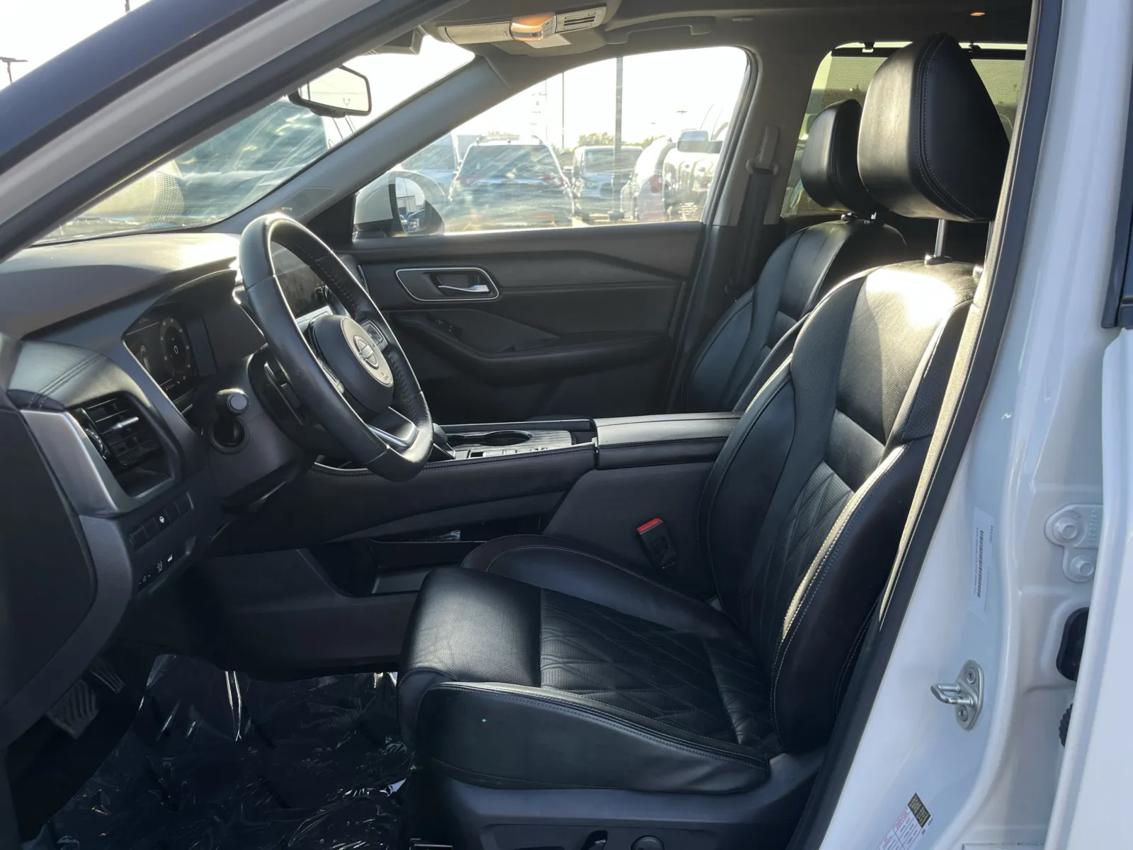 Nissan Rogue photo 28