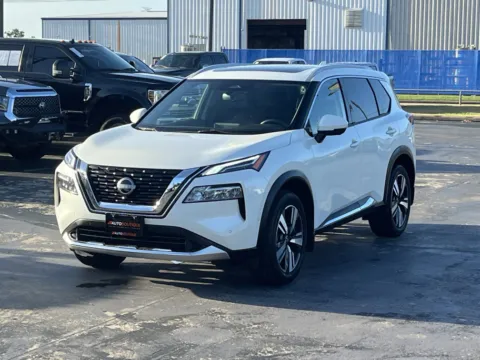 Photos of 2023 Nissan Rogue Platinum for sale in Alvin, TX at Auto Boutique Texas