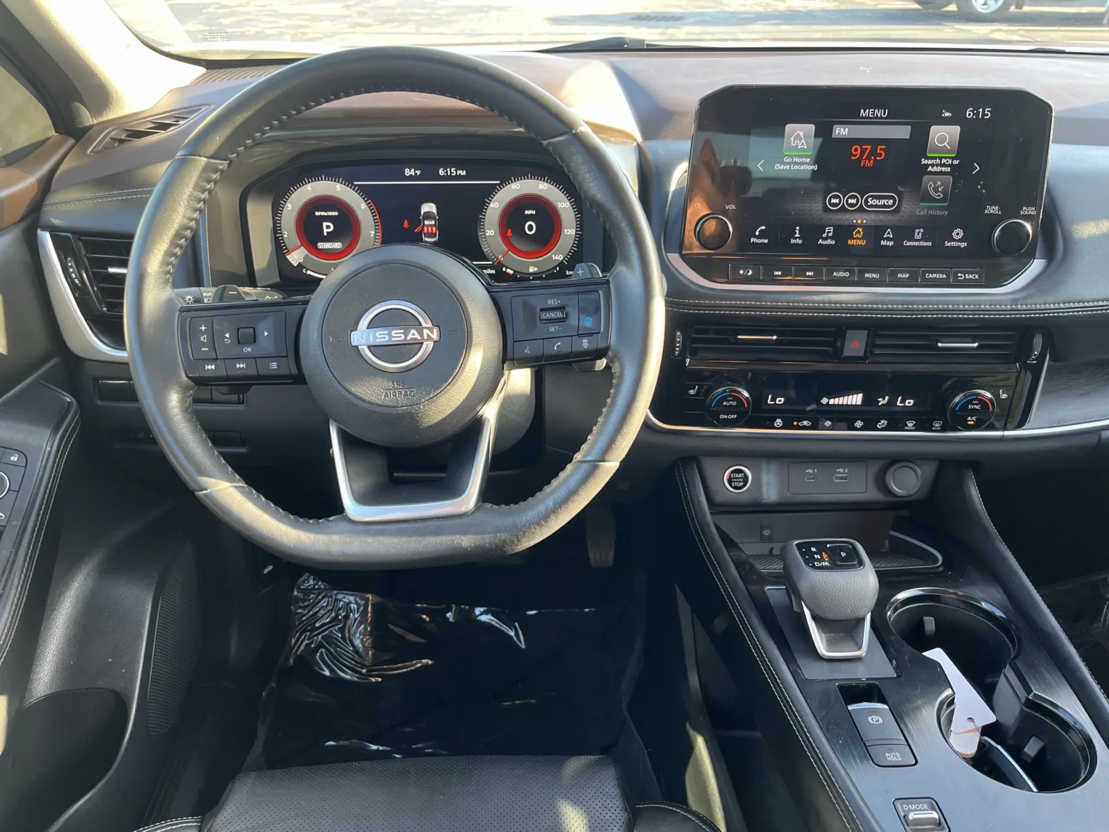 Nissan Rogue photo 18