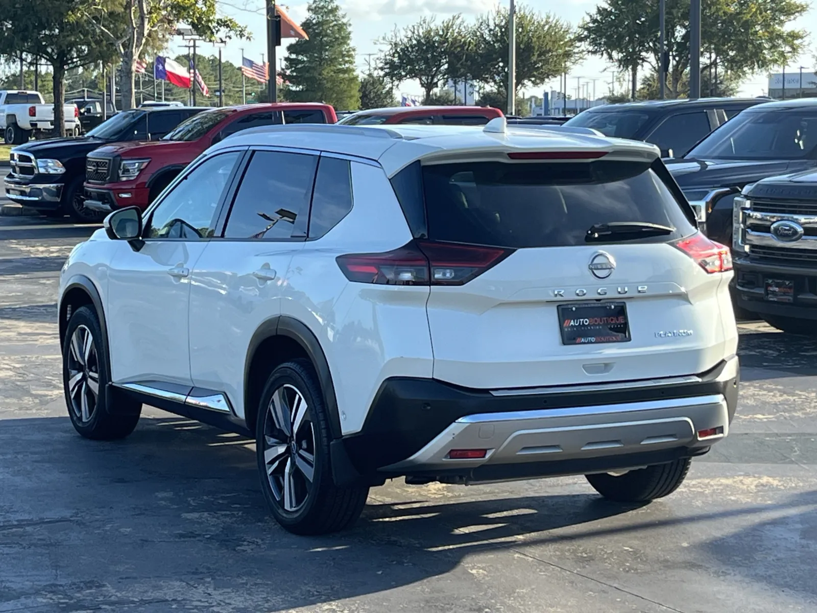 Nissan Rogue photo 9