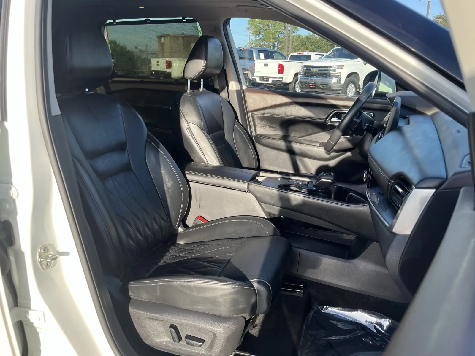 Nissan Rogue photo 29