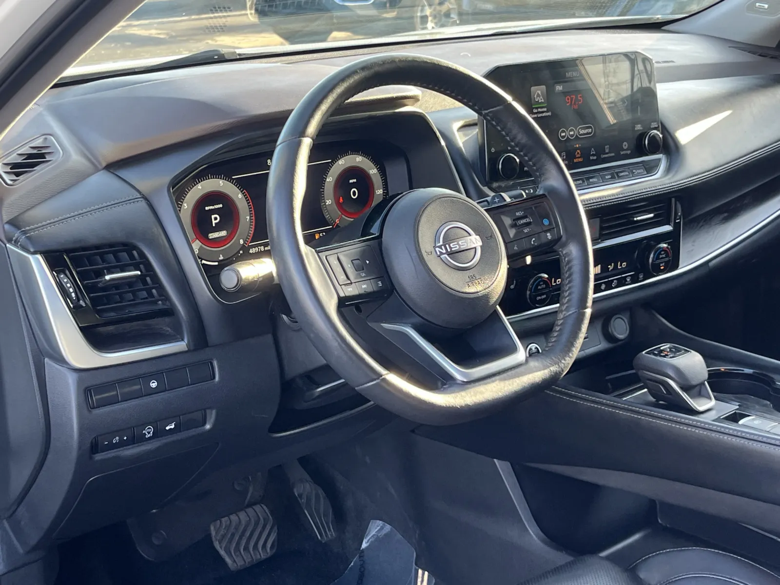 Nissan Rogue photo 16