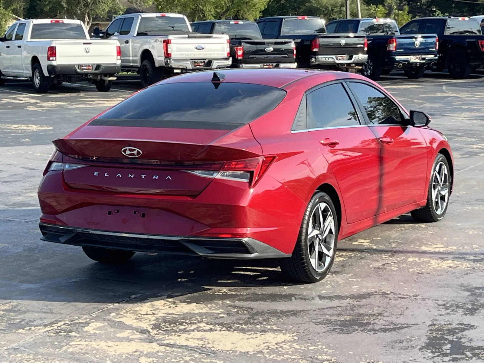 Hyundai Elantra photo 9