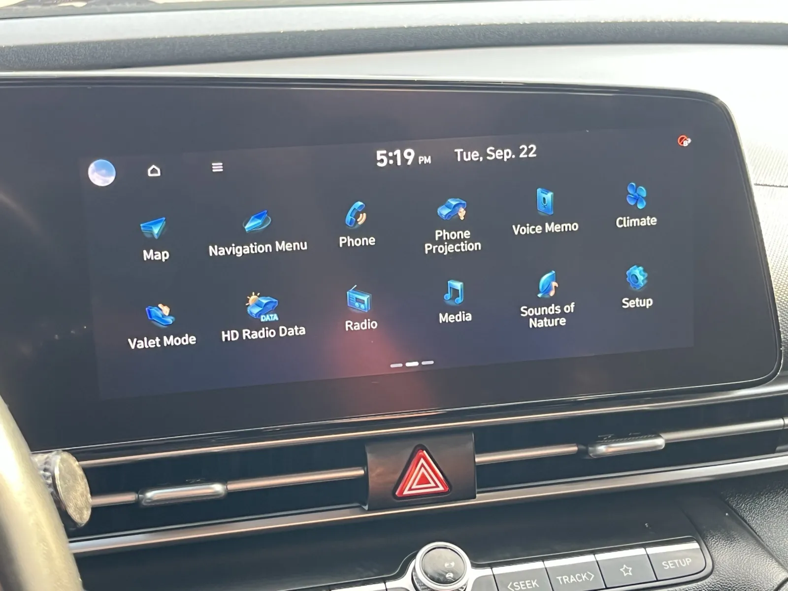 Hyundai Elantra photo 6