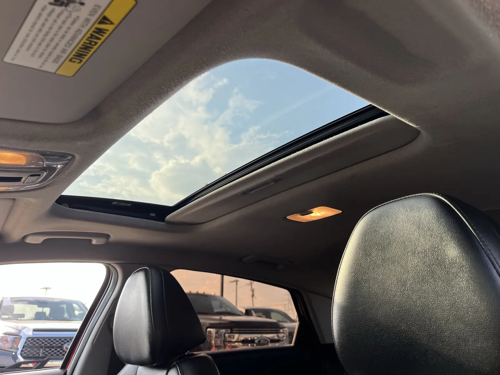 Hyundai Elantra photo 7