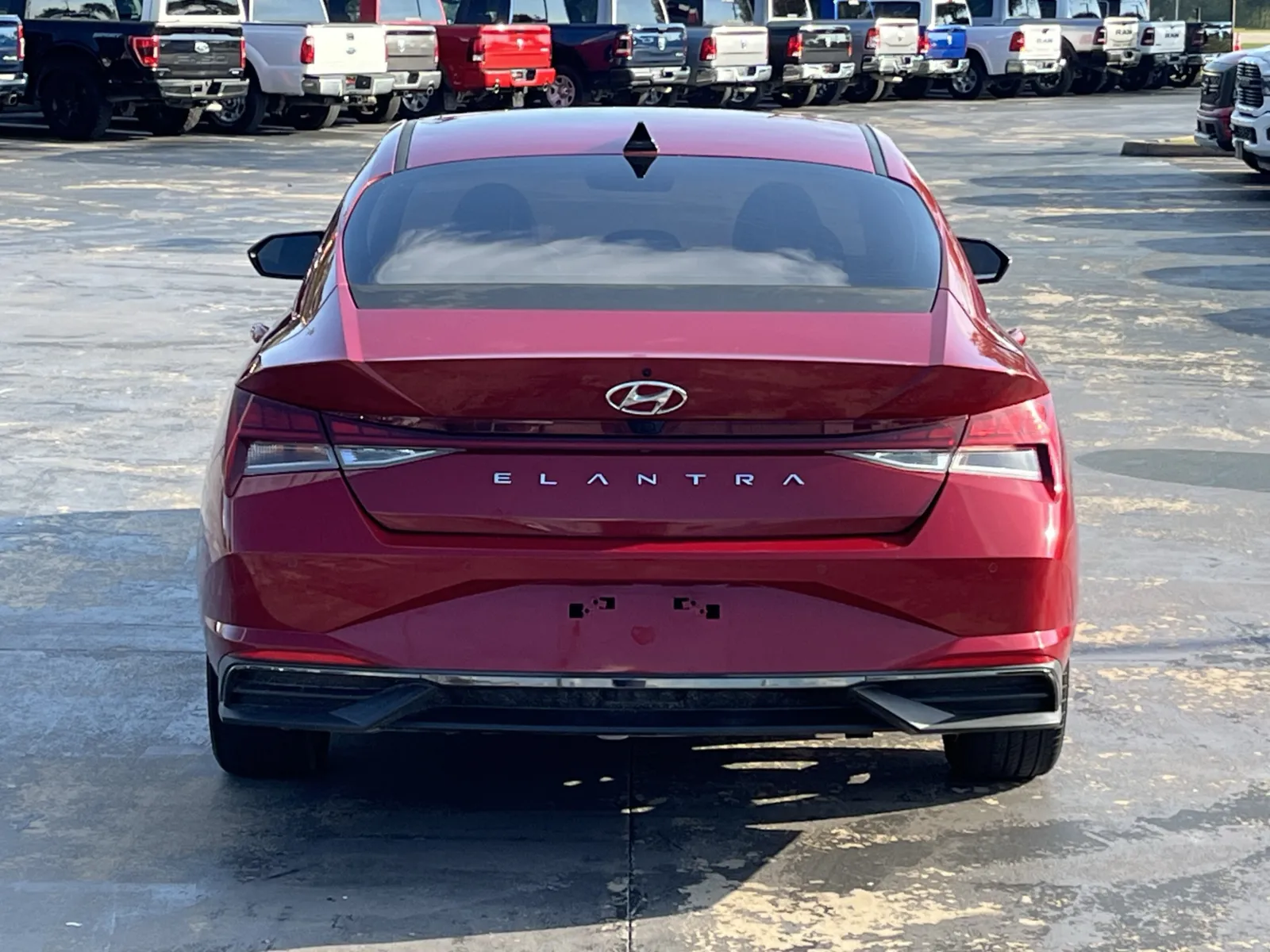 Hyundai Elantra photo 8